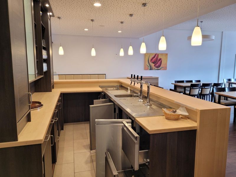 Sporhallengaststaette03